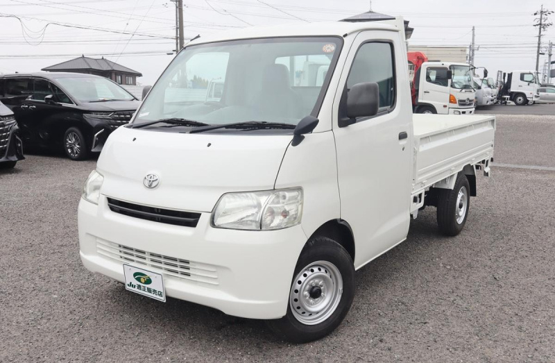 積載800Kg　平ボディ　車両総重量2050Kg　AT限定|中古トラックの販売・買取・査定のアイナビ