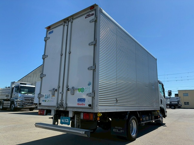 標準幅5速MT5トン限定・準中型免許2t5tドライバン箱車|中古トラックの販売・買取・査定のアイナビ