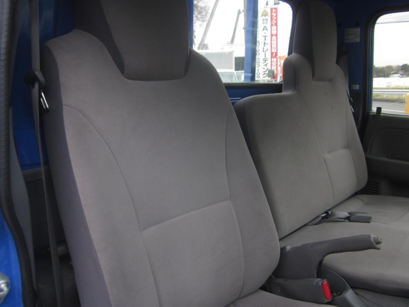 H.26年いすゞエルフFFL4WD1.5t平ボディー|中古トラックの販売・買取・査定のアイナビ