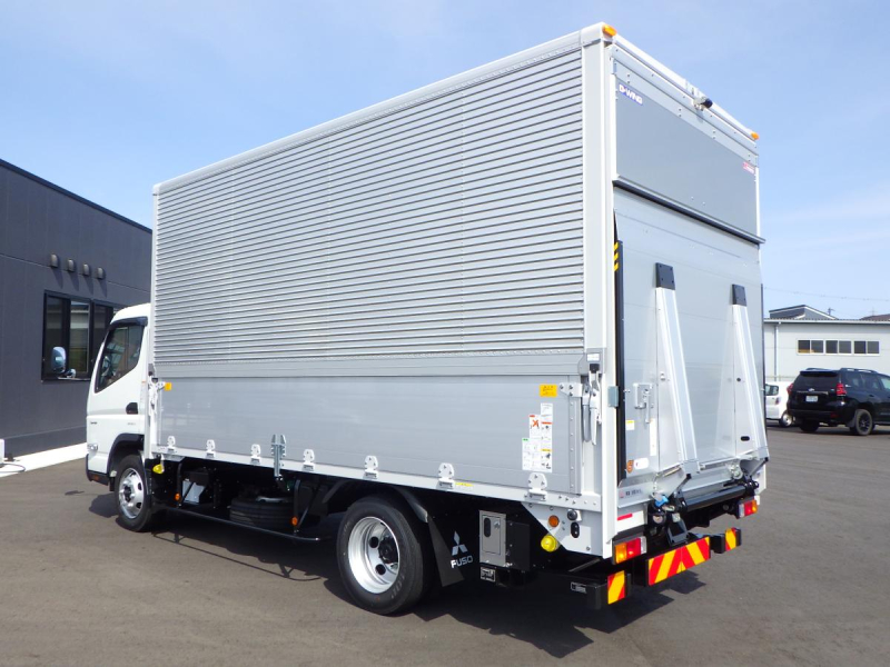 未使用車ワイドロングゲート付全低床積載3t車検R10.2月迄|中古トラックの販売・買取・査定のアイナビ