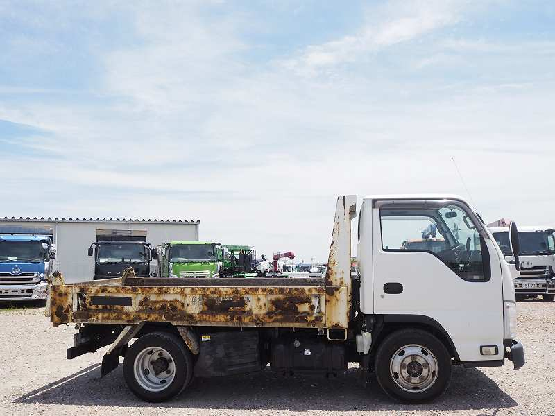 いすゞエルフパートタイム4WDダンプ積載2t|中古トラックの販売・買取・査定のアイナビ