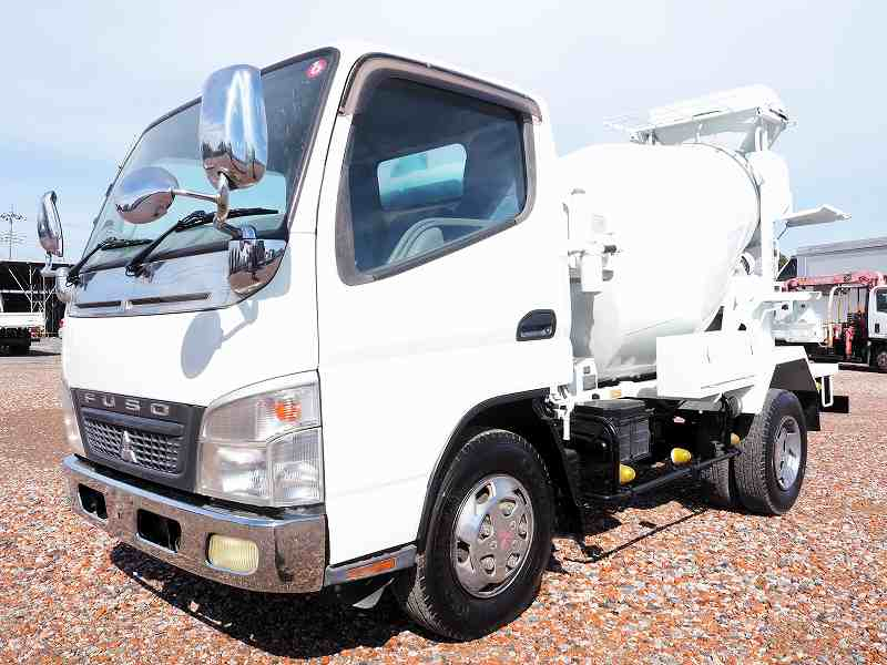 三菱ふそうキャンター極東製2.5立米生コンミキサー車|中古トラックの販売・買取・査定のアイナビ