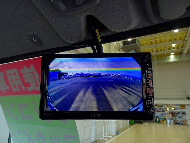 キャンター3t全低床標準セミロング4段クレーン付未使用車|中古トラックの販売・買取・査定のアイナビ