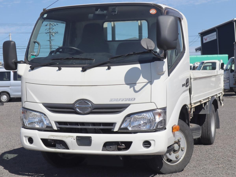 平ボディ 積載2t 標準10尺 全低床 車両総重量5t未満|中古トラックの販売・買取・査定のアイナビ