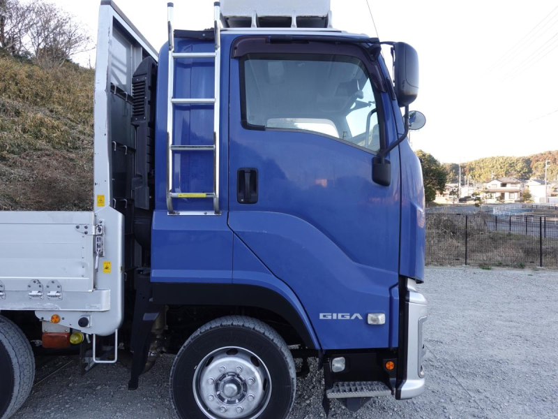 大型平ボディー|中古トラックの販売・買取・査定のアイナビ