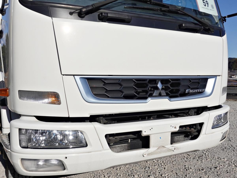 積載6t増トン平ボディー|中古トラックの販売・買取・査定のアイナビ