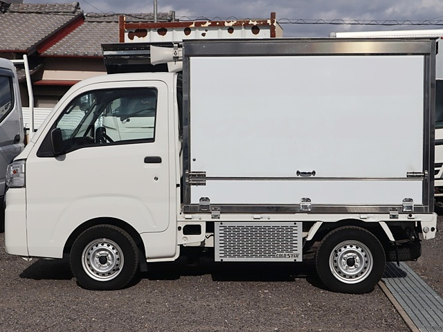 スタンダード 4WD 移動販売車 冷蔵冷凍装置|中古トラックの販売・買取・査定のアイナビ