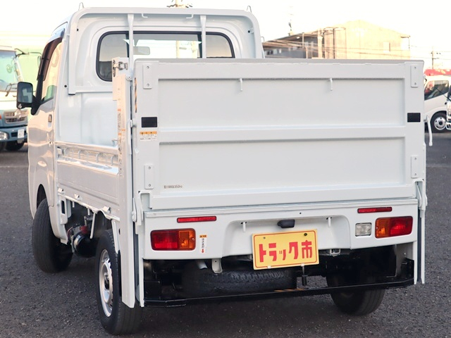 平ボディ 垂直式テールリフト|中古トラックの販売・買取・査定のアイナビ