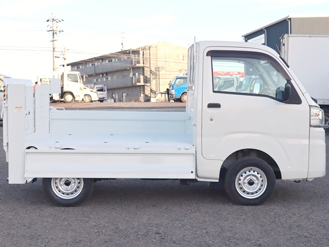 平ボディ 垂直式テールリフト|中古トラックの販売・買取・査定のアイナビ