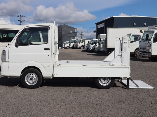 垂直式ゲートリフター 積載350kg 平ボディ|中古トラックの販売・買取・査定のアイナビ
