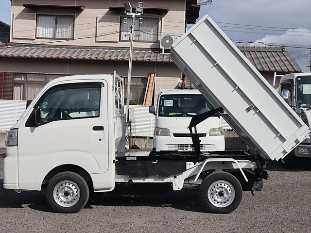 清掃ダンプ 4WD 積載350KG|中古トラックの販売・買取・査定のアイナビ