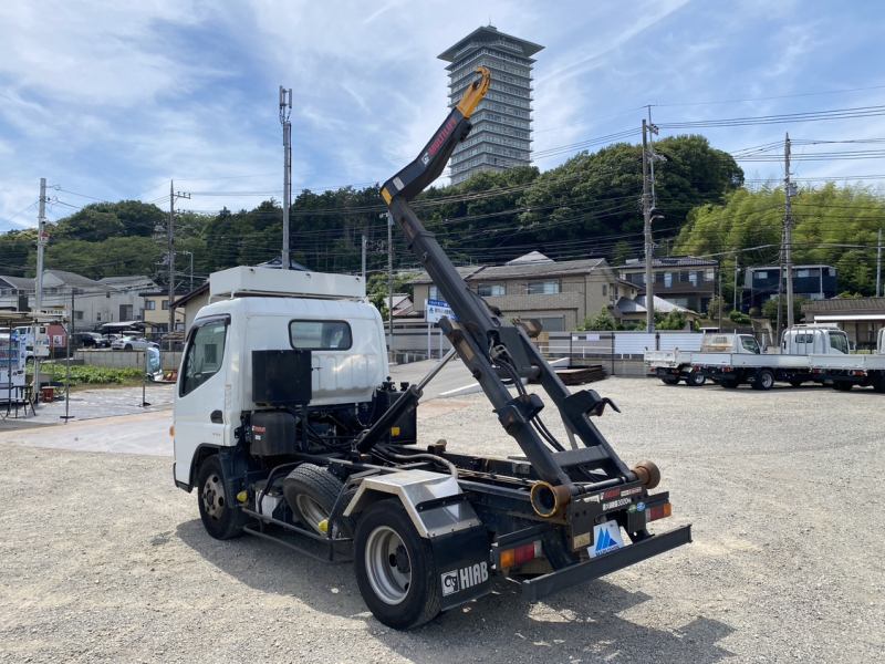 R2年式、キャンター、マルチリフト、車検付|中古トラックの販売・買取・査定のアイナビ