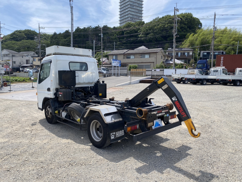 R2年式、キャンター、マルチリフト、車検付|中古トラックの販売・買取・査定のアイナビ