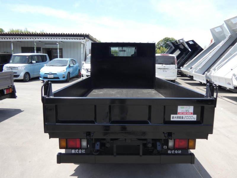 H30  2トン ダンプ  オートマ 260505|中古トラックの販売・買取・査定のアイナビ