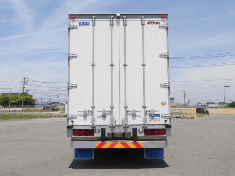29年 いすゞ 低床ウイング Gカーゴ AT車 アルミホイール|中古トラックの販売・買取・査定のアイナビ