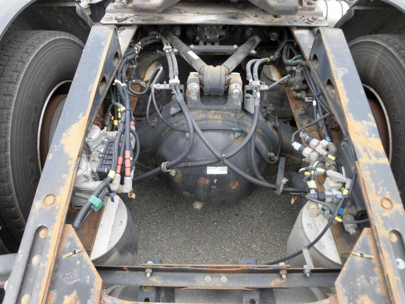 28年 いすゞギガ ハイルーフ 11.5t デフロック付き|中古トラックの販売・買取・査定のアイナビ
