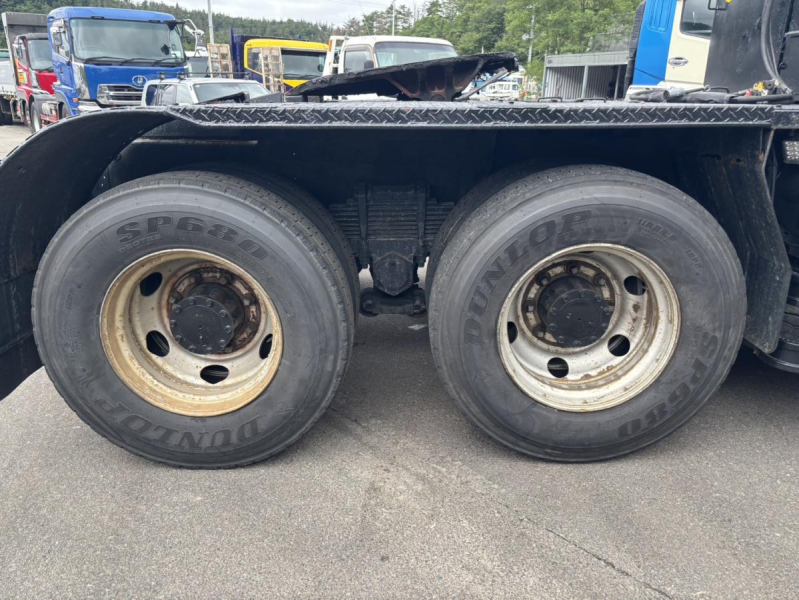 H17ビッグサム2デフトラクタRH10V10エンジン520馬力|中古トラックの販売・買取・査定のアイナビ
