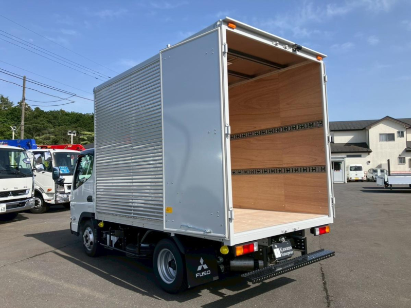 ☆未使用車 10尺 オートマ アルミバン バックモニター|中古トラックの販売・買取・査定のアイナビ