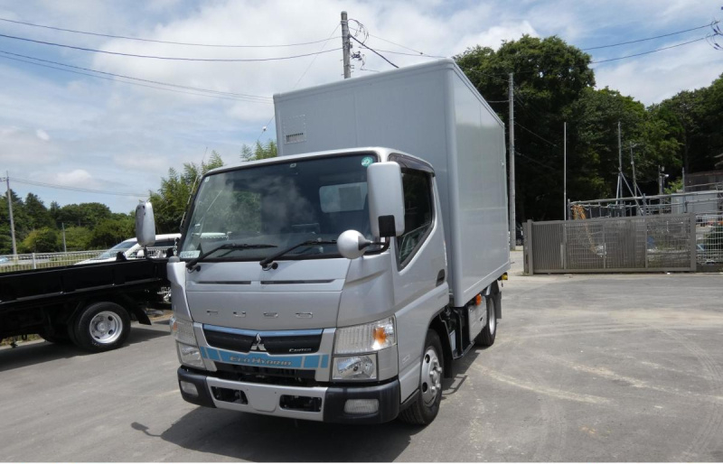 1.95トン オートマ パネルバン260449|中古トラックの販売・買取・査定のアイナビ