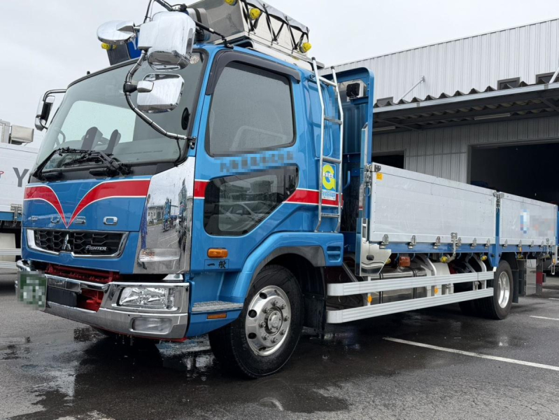 R6年式増トンアルミブロックワイド6万kmワンオーナー車|中古トラックの販売・買取・査定のアイナビ
