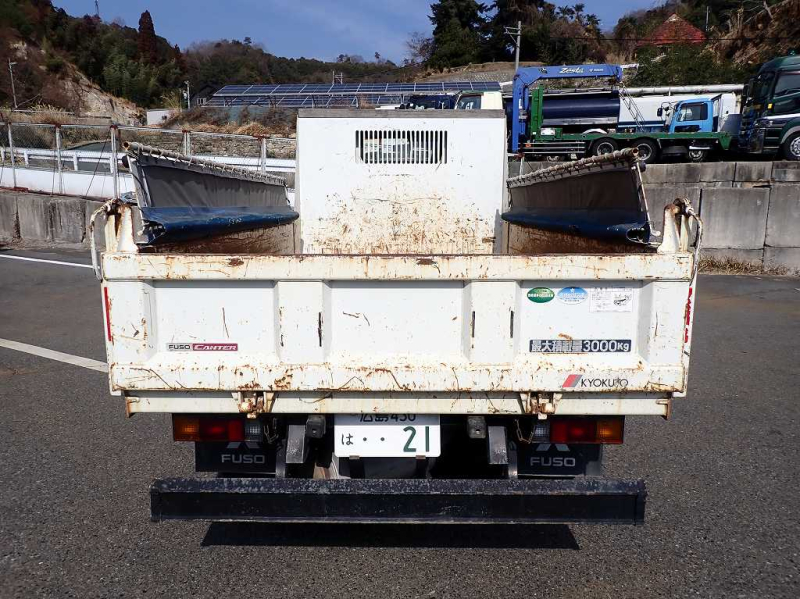 走行13千km 極東 ダンプ 最大積載3000KG コボレーン付|中古トラックの販売・買取・査定のアイナビ
