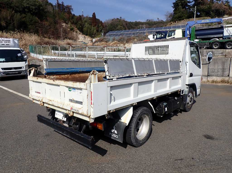 走行13千km 極東 ダンプ 最大積載3000KG コボレーン付|中古トラックの販売・買取・査定のアイナビ