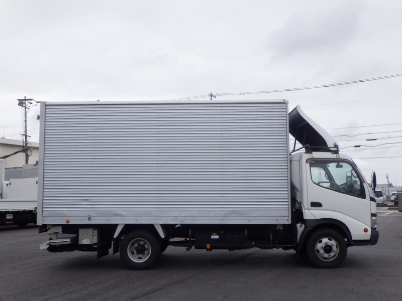 ワイドロング　格納ゲート　高床　積載3t　車輌総重量6,715kg|中古トラックの販売・買取・査定のアイナビ