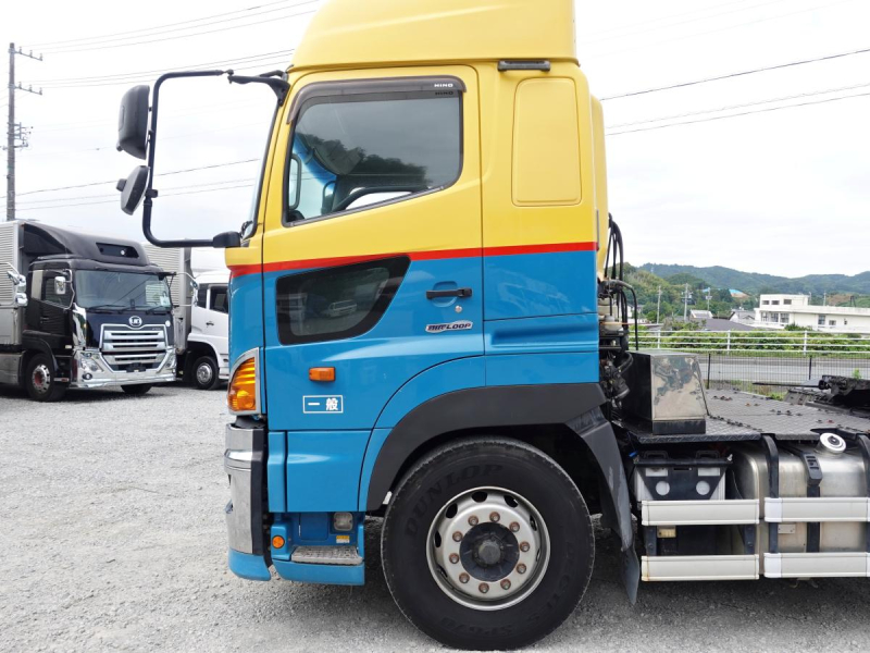 大型トラクタートレーラーヘッド|中古トラックの販売・買取・査定のアイナビ