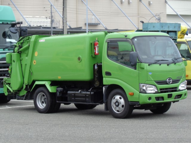 H28 日野デュトロ 回転式塵芥車5.1立米 反転装置付き|中古トラックの販売・買取・査定のアイナビ