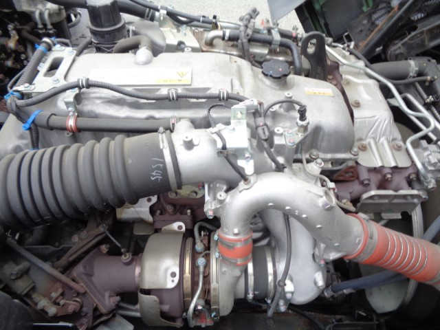 R5 いすゞギガ 25トン粉粒体運搬車(バラセメント) 予備検付|中古トラックの販売・買取・査定のアイナビ