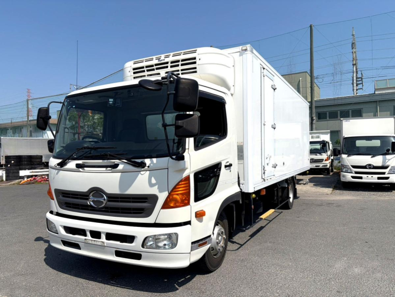 平成28年日野レンジャー4t冷蔵冷凍車PG低温設定TKG-FC9JKAA|中古トラックの販売・買取・査定のアイナビ