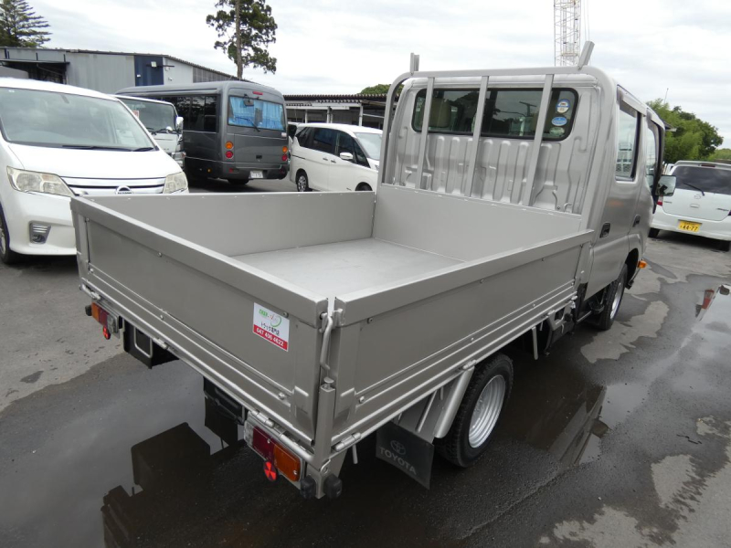 H251.2トン Wキャブ平ボディー三方開|中古トラックの販売・買取・査定のアイナビ