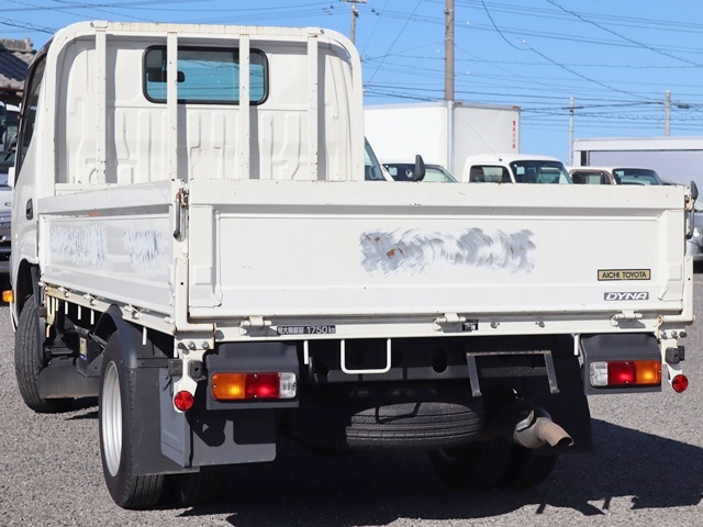 平ボディ　積載1750kg|中古トラックの販売・買取・査定のアイナビ