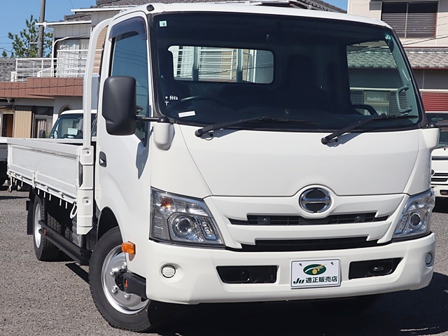 平ボディ 積載2t ワイドロング　全低床 車両総重量4965Kg|中古トラックの販売・買取・査定のアイナビ