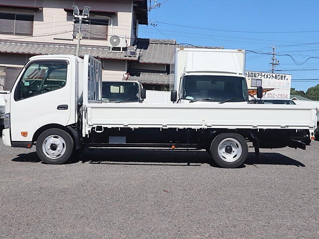 平ボディ 積載2t ワイドロング　全低床 車両総重量4965Kg|中古トラックの販売・買取・査定のアイナビ