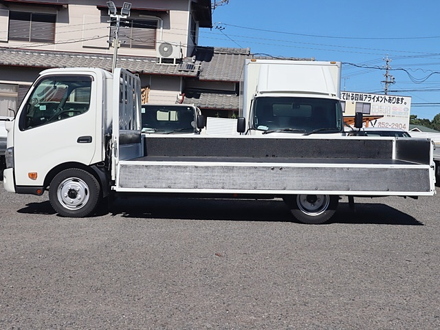 平ボディ 積載2t ワイドロング　全低床 車両総重量4965Kg|中古トラックの販売・買取・査定のアイナビ