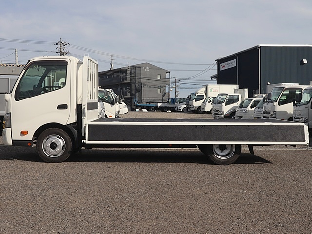 平ボディ　2t　ワイドロング　全低床　車両総重量4965kg|中古トラックの販売・買取・査定のアイナビ