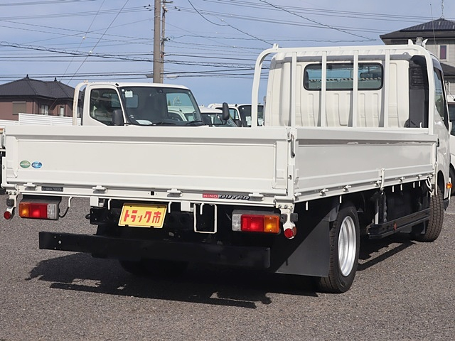 平ボディ　2t　ワイドロング　全低床　車両総重量4965kg|中古トラックの販売・買取・査定のアイナビ