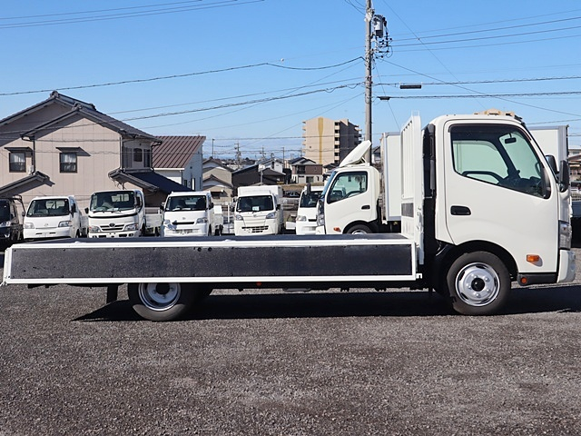 平ボディ　2t　ワイドロング全低床　車両総重量4965Kg|中古トラックの販売・買取・査定のアイナビ