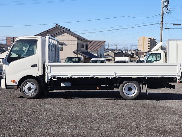 平ボディ　2t　ワイドロング全低床　車両総重量4965Kg|中古トラックの販売・買取・査定のアイナビ