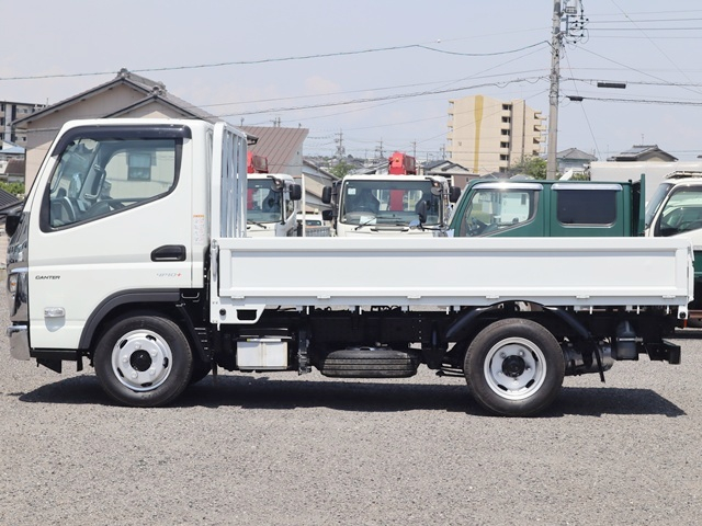 平ボディ　積載2t　標準10尺全低床　車両総重量4415KG|中古トラックの販売・買取・査定のアイナビ