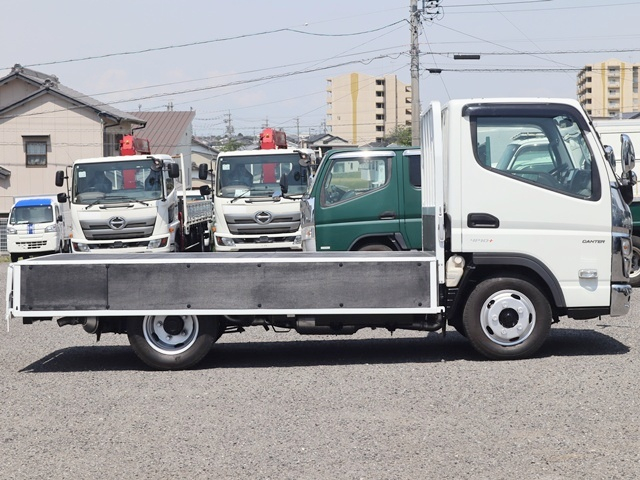 平ボディ　積載2t　標準10尺全低床　車両総重量4415KG|中古トラックの販売・買取・査定のアイナビ