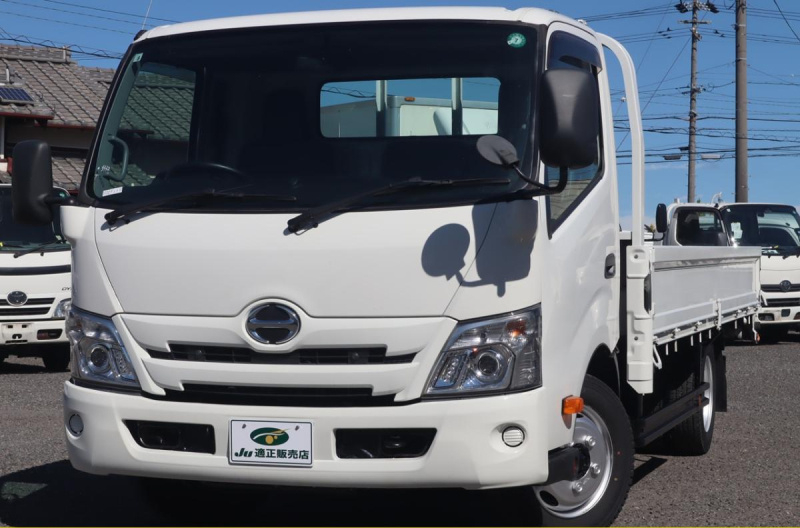 平ボディ 積載2t ワイドロング　全低床 車両総重量4965Kg|中古トラックの販売・買取・査定のアイナビ