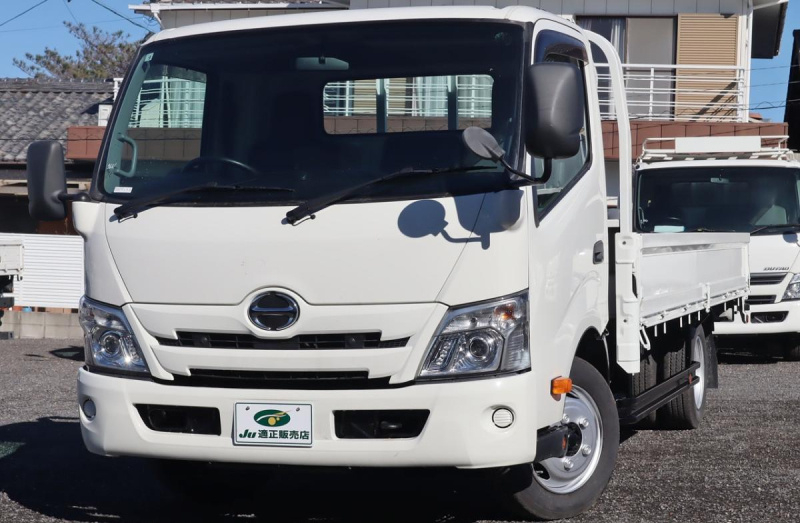 平ボディ　2t　ワイドロング全低床　車両総重量4965Kg|中古トラックの販売・買取・査定のアイナビ