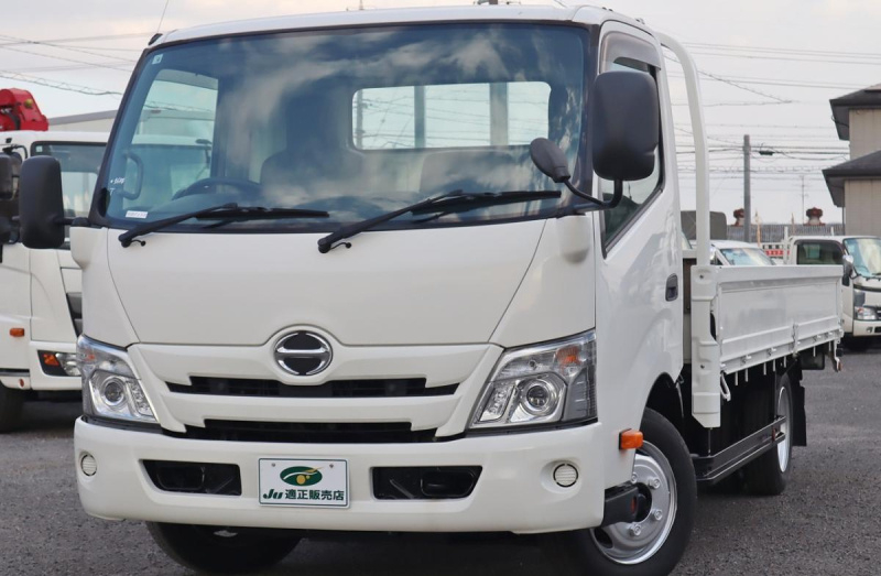 平ボディ　2t　ワイドロング全低床　車両総重量4965KG|中古トラックの販売・買取・査定のアイナビ