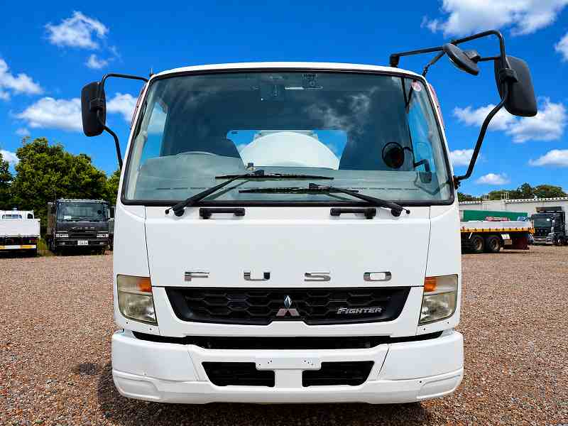 三菱ふそうファイター新明和製生コンコンクリートミキサー車|中古トラックの販売・買取・査定のアイナビ