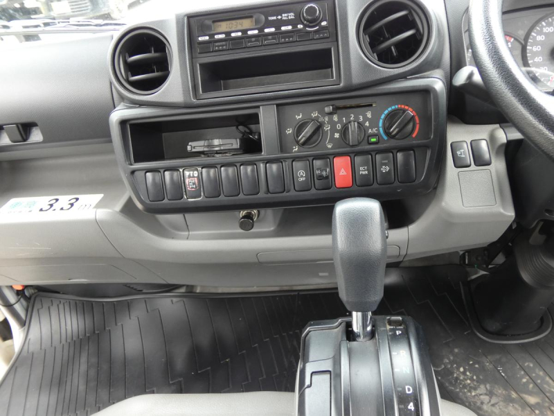 H25 高所作業車 オートマ　260604|中古トラックの販売・買取・査定のアイナビ