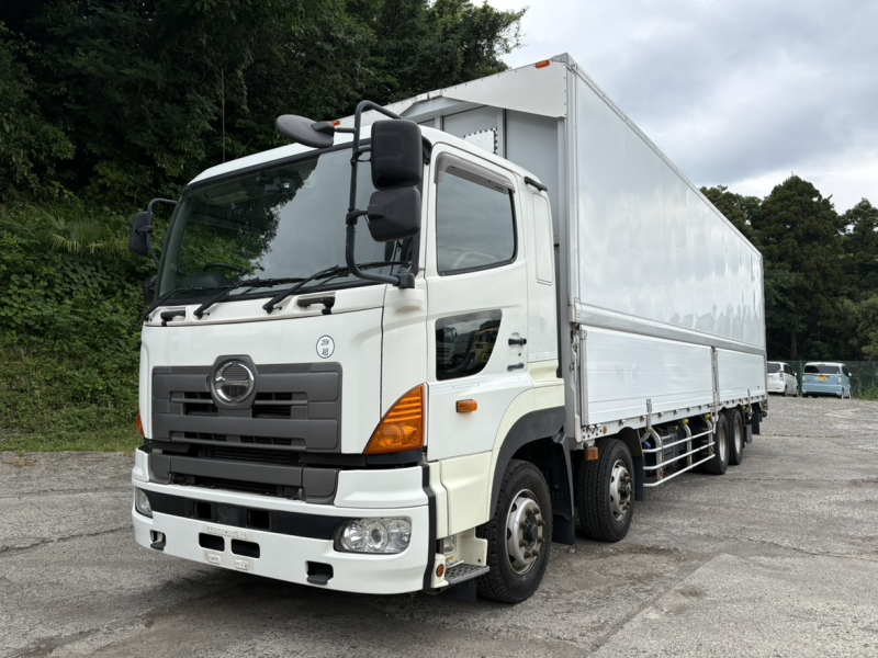 H28年式、プロフィア、タンク車、車検付|中古トラックの販売・買取・査定のアイナビ