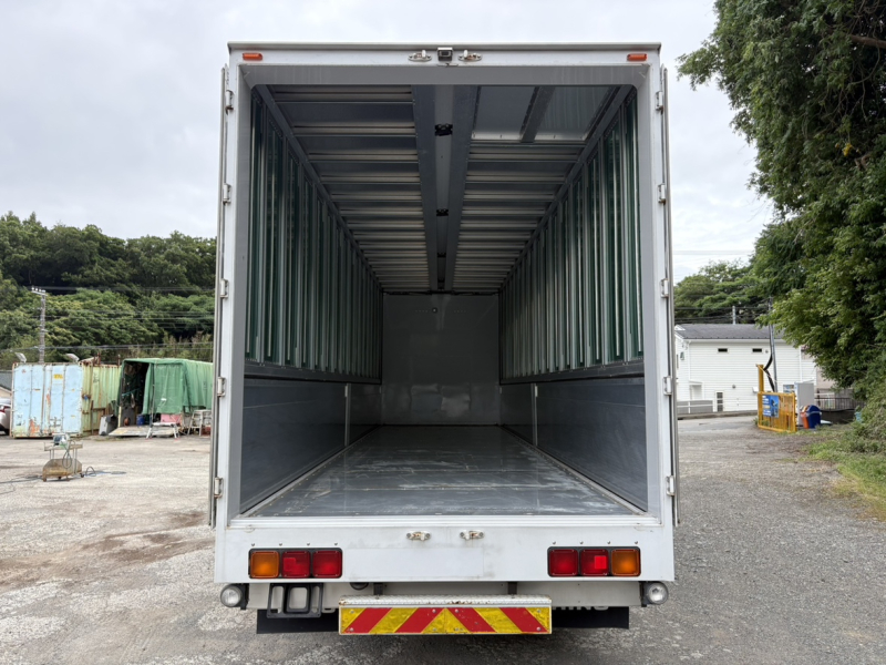 H28年式、プロフィア、タンク車、車検付|中古トラックの販売・買取・査定のアイナビ