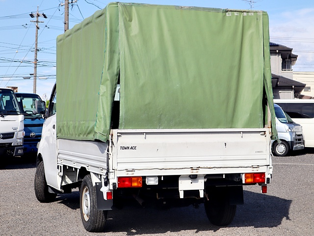 平ボディ　積載800kg|中古トラックの販売・買取・査定のアイナビ